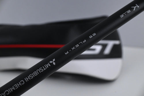 Left Hand Titleist GT2 Driver / 9 Degree / Regular Flex Tensei 1K Blue 65 Shaft