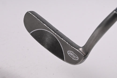 Yes! C-Groove Sophia Putter / 34 Inch