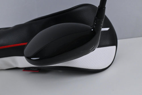 Left Hand Titleist GT3 Driver / 11 Degree / Stiff Flex Tensei 1K Blue 55 Shaft