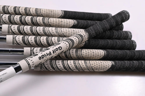 Ping i200 Irons / 4-PW / Blue Dot / Stiff Flex Dynamic Gold S300 Shafts
