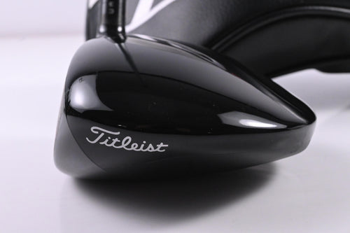 Left Hand Titleist GT2 Driver / 10 Degree /Regular Flex Fujikura Airspeeder 40 Shaft
