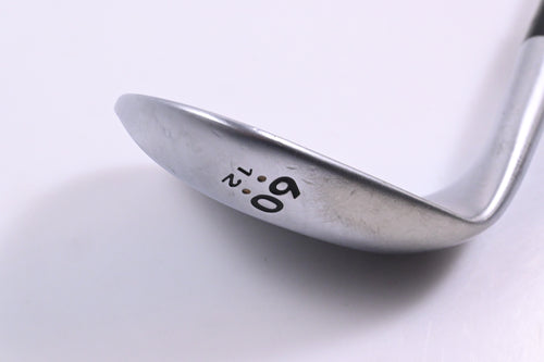 Cleveland 588 RTX Lob Wedge / 60 Degree / Wedge Flex Dynamic Gold Shaft