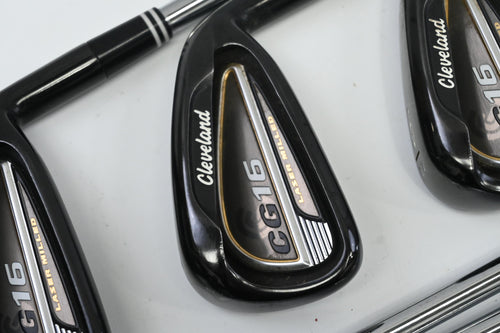 Cleveland CG16 Black Pearl Irons / 4-PW / Regular Flex Cleveland Traction 85