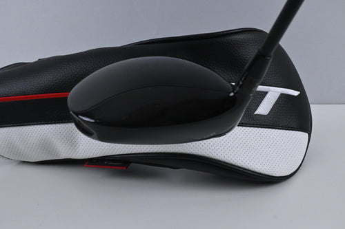 Left Hand Titleist GT2 Driver / 9 Degree / Stiff Flex HZRDUS Black Gen 5 60