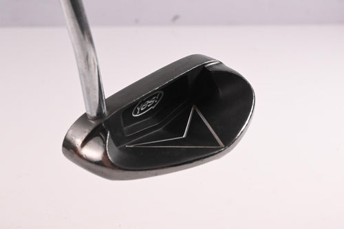 Yes! C-Groove Victoria Putter / 32 Inch