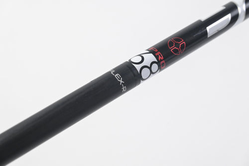 Wilson Staff D300 Driver / 10.5 Degree / Regular Flex Fujikura Pro 68 Shaft