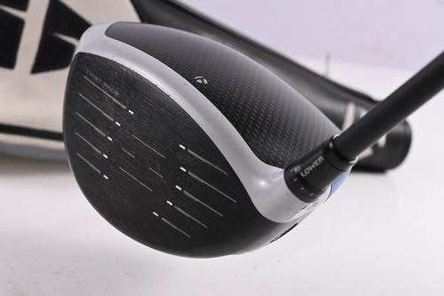 Taylormade SIM2 Max D Driver / 9 Degree / Regular Flex Kai'li Blue Darkwaves CB