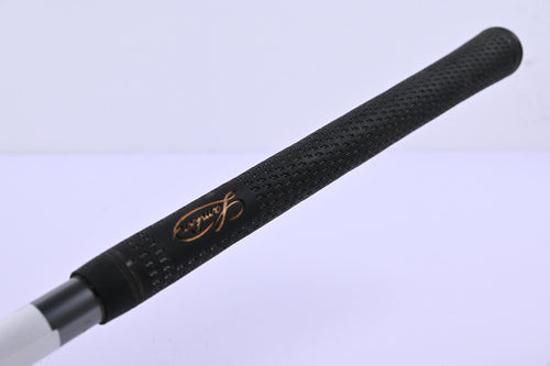 Titleist 909H #3 Hybrid / 19 Degree / Regular Flex Diamana 80 Shaft
