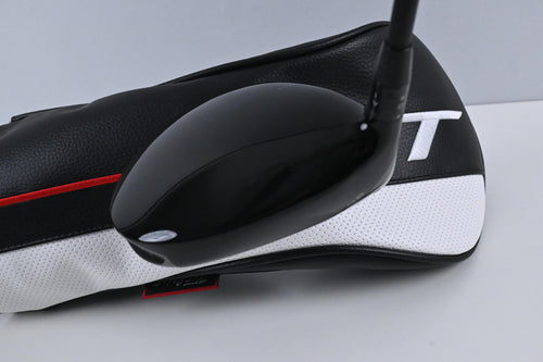 Left Hand Titleist GT2 Driver / 9 Degree / Regular Flex Tensei 1K Blue 65 Shaft