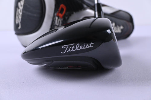 Titleist 915 D2 Driver / 9.5 Degree / Stiff Flex Diamana S+ Blue 60 Shaft