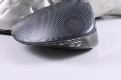 Taylormade Qi35 Driver / 10.5 Degree / Regular Flex Fujikura Ventus Blue 5 Shaft