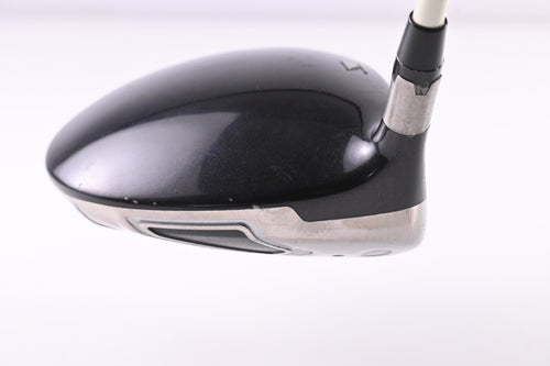Left Hand Titleist 909 D2 Driver / 10.5 Degree / Regular Flex UST MP4 MircroPLY