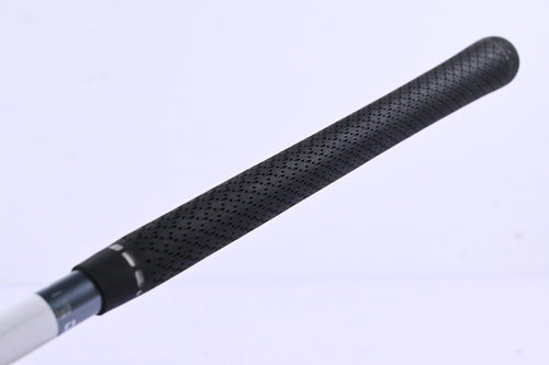 Cobra King F6 #4 / 23.5 Degree / Senior Flex Matrix Ozik HQ4 Red Tie
