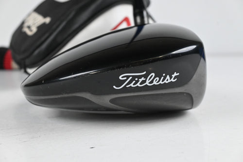 Titleist 910 D2 Driver / 9.5 Degree / Regular Flex Project X -7D3 70 Shaft
