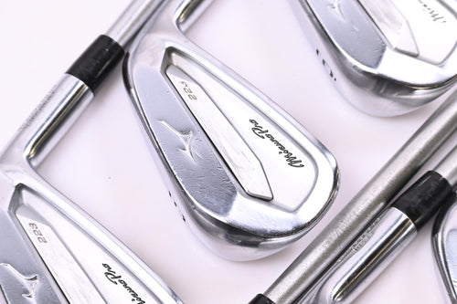 Mizuno Pro 223 Irons / 4-PW / X-Flex KBS Tour C-Taper Lite 115 Shafts