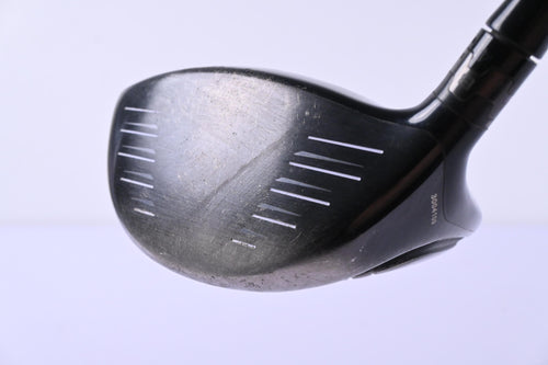 Titleist 915 D2 Driver / 12 Degree / Regular Flex Diamana 'ilima 61 Shaft