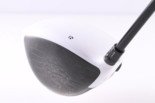 Taylormade R11 Driver / 9 Degree / Stiff Flex Fujikura Blur 60 Shaft
