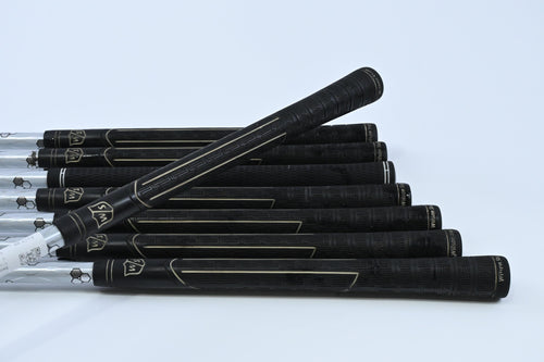 Wilson D200 Irons / 5-PW+GW+SW / Regular Flex UST Elements Chrome 59 Shafts