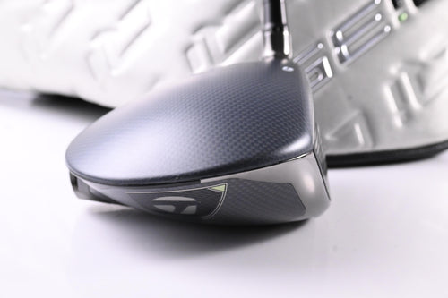 Taylormade Qi35 LS Driver / 9 Degree / Stiff Flex Fujikura Ventus Blue 5 Shaft