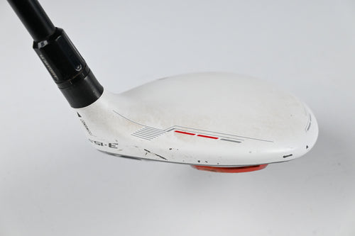 Taylormade R11 #3 Wood / 15.5 Degree / Stiff Flex Fujikura Blur 70 Shaft
