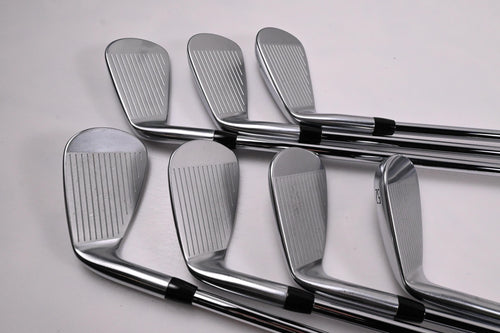 Titleist T250* 2025 Irons / 5-PW+52° / Regular Flex N.S.Pro 750GH Neo Shafts