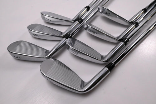 Titleist T250* 2025 Irons / 5-PW+52° / Regular Flex N.S.Pro 750GH Neo Shafts