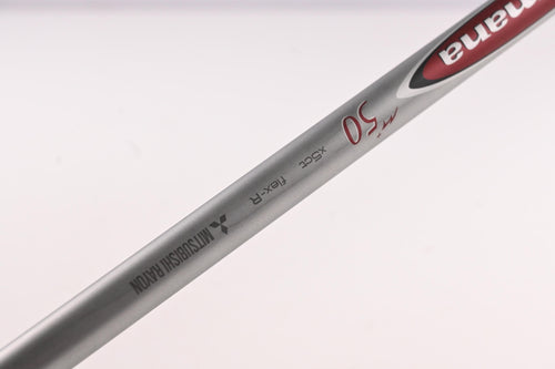 Titleist 913 D3 Driver / 9.5 Degree / Regular Flex Diamana M+ Red 50 Shaft