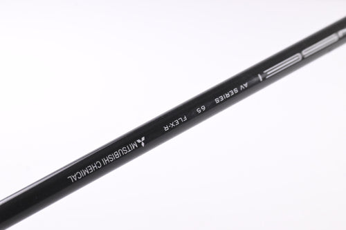 Titleist TSR1 #5 Wood / 18 Degree / Regular Flex Tensei AV Blue 65 Shaft