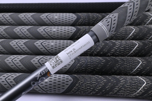 Callaway Mavrik Max Irons / 5-PW+GW / Regular Flex Catalyst 65 Shafts
