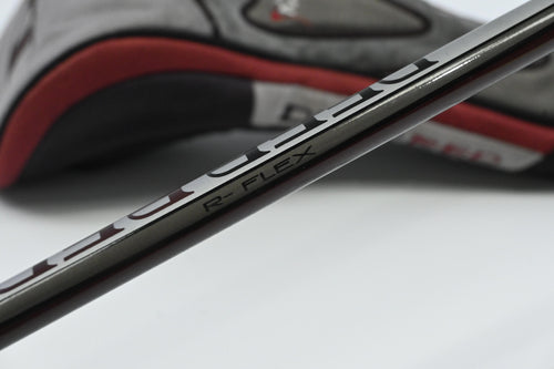 Wilson Deep Red Driver / 10.5 Degree / Regular Flex Deep Red Shaft