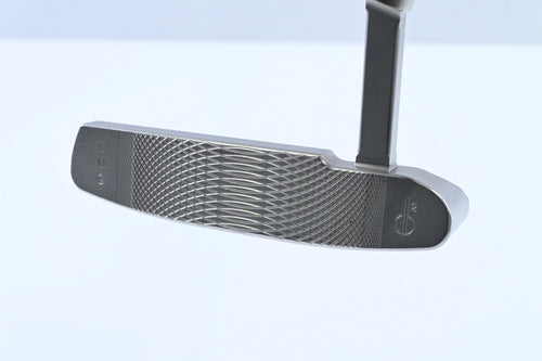 Machine M10 Putter / 34 Inch