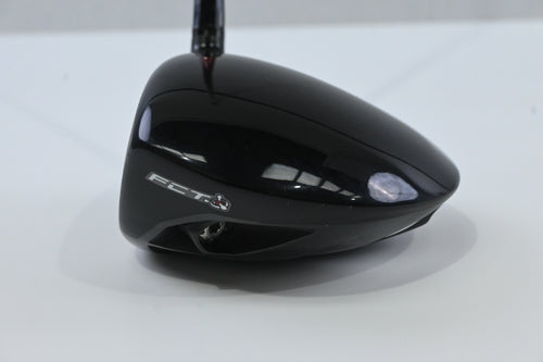 Left Hand Taylormade R9 Superdeep Driver / 10.5 Degree / Regular Flex Fujikura