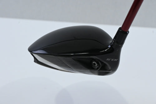 Left Hand Taylormade R9 Superdeep Driver / 10.5 Degree / Regular Flex Fujikura