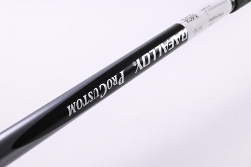 Titleist 907 D1 Driver / 11.5 Degree / Regular Flex Graffaloy Pro Custom Shaft