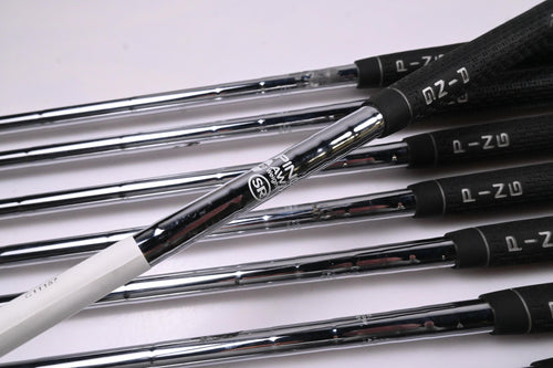 Ping G10 Irons / 5-PW+GW+SW+LW / Green Dot / Senior Flex Ping AWT Shafts