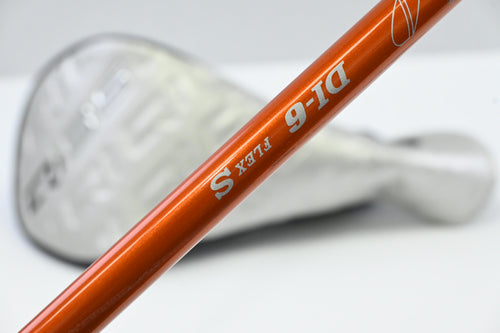 Taylormade Qi35 Driver / 10.5 Degree / Stiff Flex Tour AD DI-6 Shaft