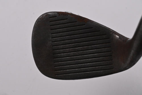 Cleveland 588 DSG Gap Wedge / 52 Degree / Wedge Flex Dynamic Gold Shaft