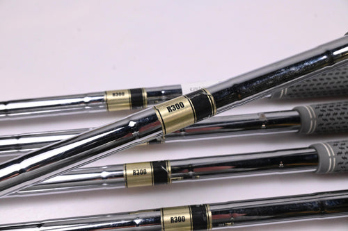 Wilson Dynapower 2023 Irons / 5-PW / Regular Flex Dynamic Gold R300 Shafts