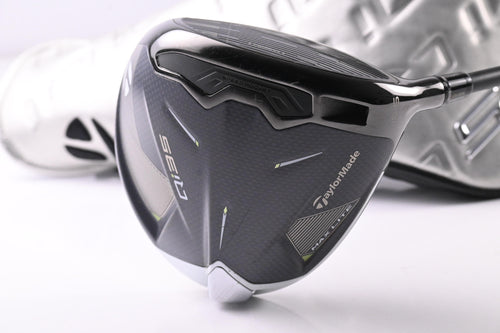 Taylormade Qi35 Max Lite Driver / 10.5 Degree / Regular Flex Vanquish 4 Shaft