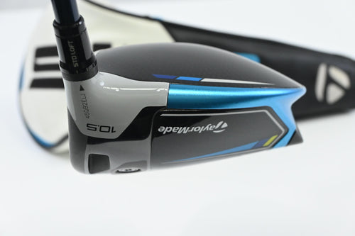 Taylormade SIM2 Max Driver / 10.5 Degree / Regular Flex Fujikura Ventus Blue 5