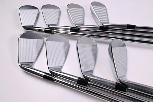 Srixon ZXi5 Irons / 4-PW+GW / Regular Flex N.S.Pro Modus³ Tour 105 Shafts
