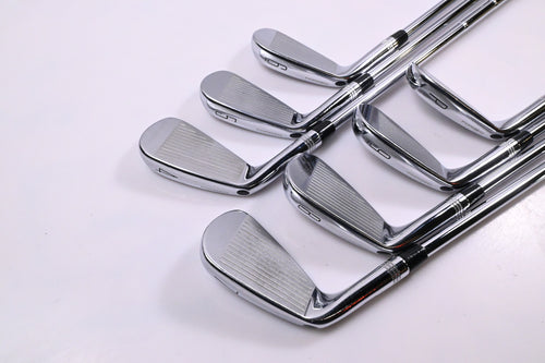 Wilson Staff Model Blade 2024 Irons / 4-PW / Stiff Flex Dynamic Gold 115 S300