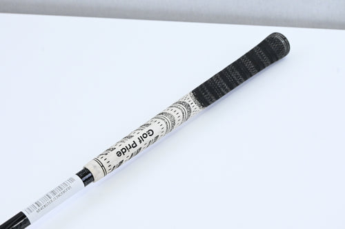 Taylormade R15 Driver / 9.5 Degree / Stiff Flex Accra FX 250 Shaft