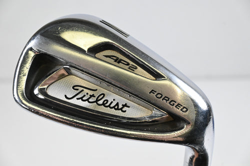 Titleist 714 AP2 Pitching Wedge / 46 Degree / Regular Flex Dynamic Gold Shaft