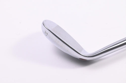 Taylormade Milled Grind Gap Wedge / 52 Degree / Wedge Flex Dynamic Gold Shaft