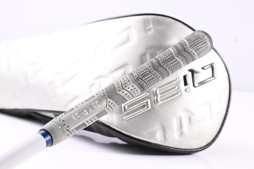 Taylormade Qi35 Driver / 9 Degree / Stiff Flex Fujikura Ventus Blue 5 Shaft