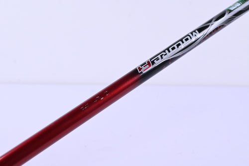 Titleist 917 D2 Driver / 9.5 Degree / Regular Flex Fujikura Motore F1 Shaft