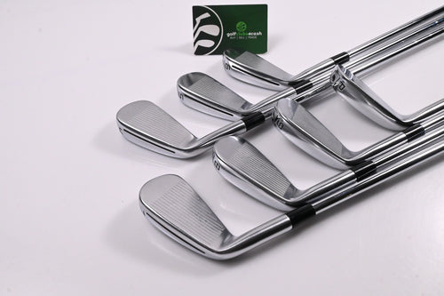 Taylormade P790 2019 Irons / 4-PW / Stiff Flex NS Pro Modus 3 Tour 105 Shafts