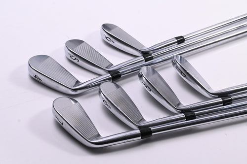 Titleist T100 2019 Irons / 4-PW / X-Flex KBS Tour 130 Shafts