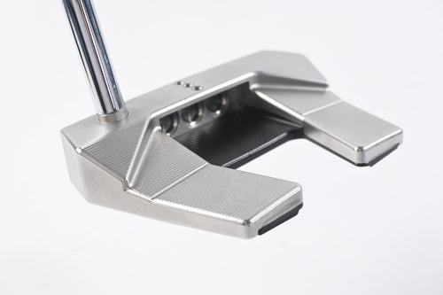Scotty Cameron 2024 Phantom 5 Putter / 33 Inch
